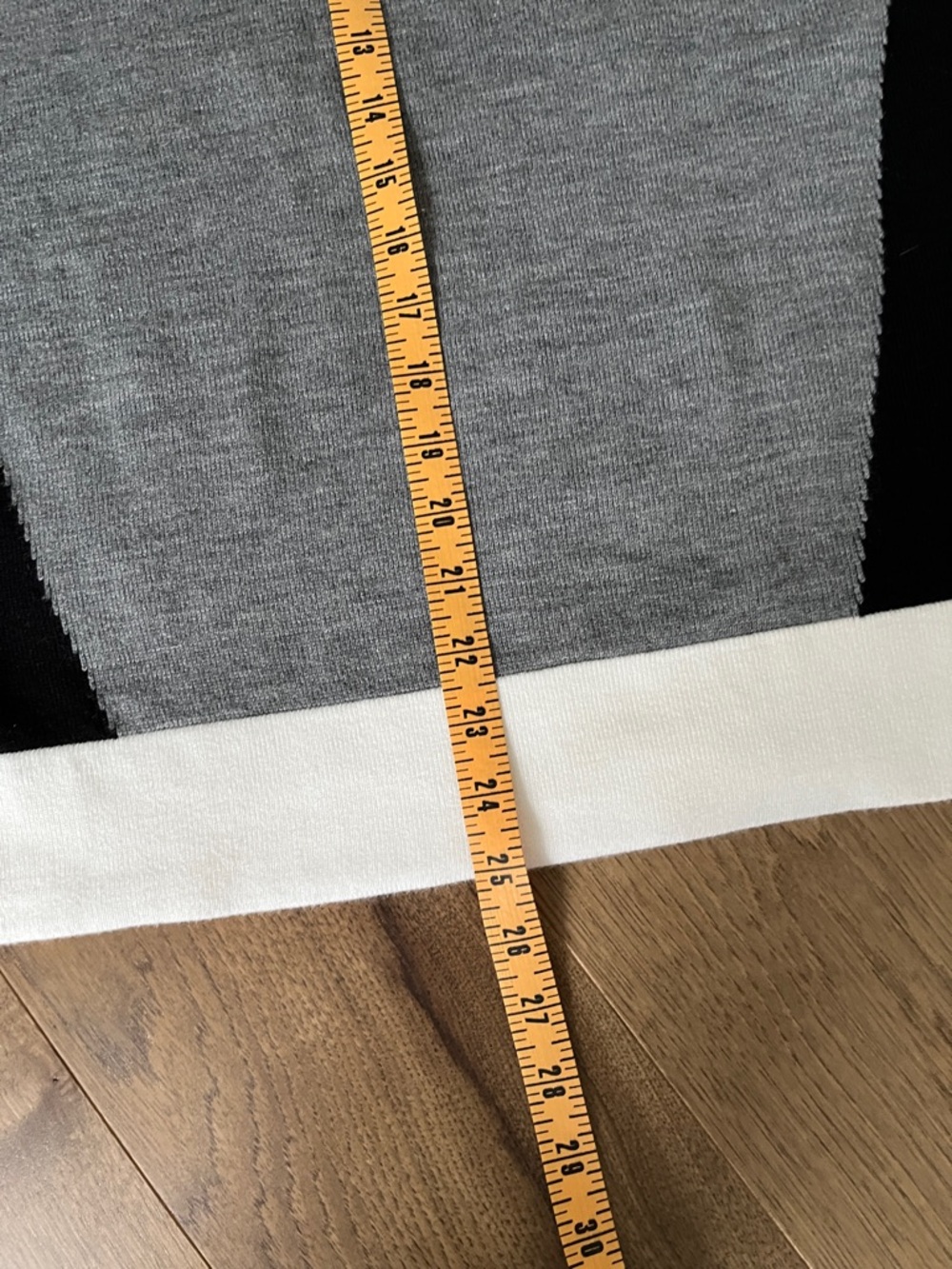 French Connection Women's Gray Black White Colorblock Crewneck Sweater - Size M - Picture 7 of 8